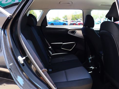 Used 2022 Kia Soul LX w/ Technology Package FWD image 27