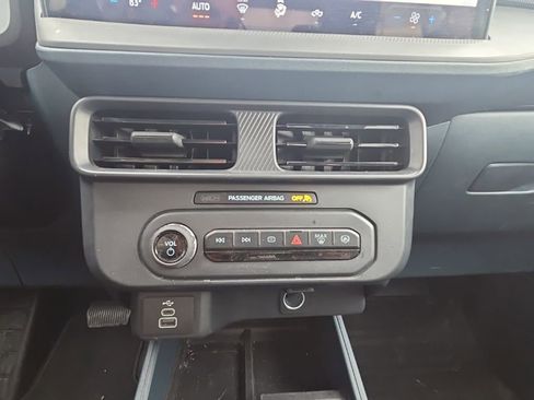 Used 2025 Ford Maverick XL w/ Equipment Group 102A image 14