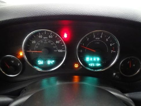 Used 2018 Jeep Wrangler Unlimited Sport image 23