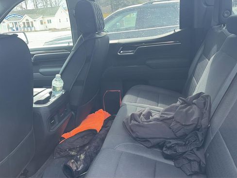 Used 2022 Chevrolet Silverado 1500 RST image 9