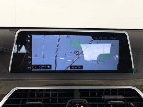 Used 2018 BMW 750i xDrive AWD/4WD image 26