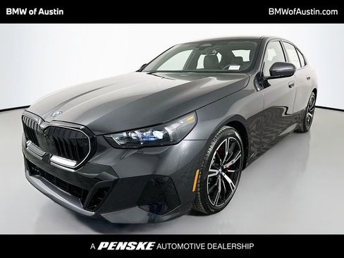 New 2027 BMW 530i xDrive AWD/4WD image 1