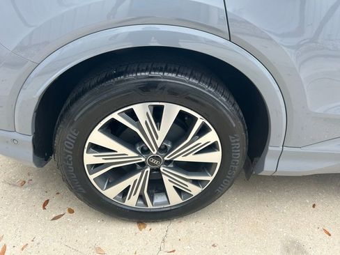 Used 2023 Audi Q4 e-tron Premium Plus w/ Premium Plus image 27