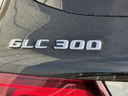 Used 2022 Mercedes-Benz GLC 300 GLC 300 image 12