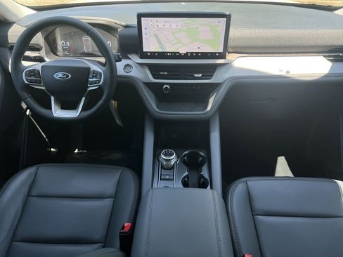 New 2026 Ford Explorer Active w/ Active Comfort Package RWD image 2