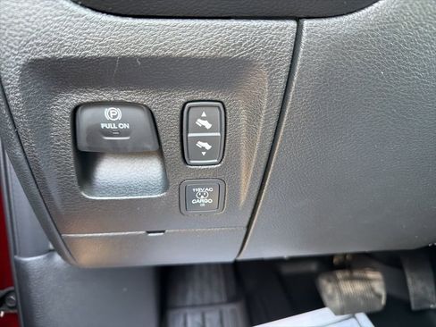 New 2026 RAM 1500 4x4 Crew Cab image 21