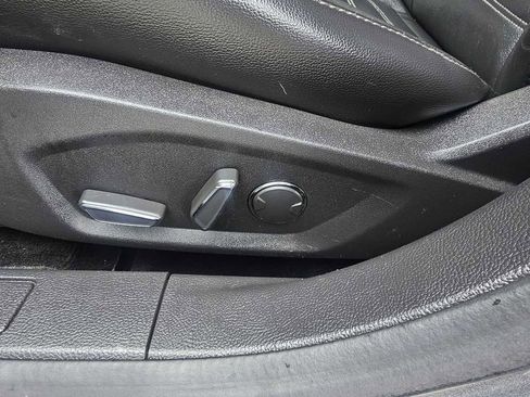 Used 2015 Ford Fusion SE w/ Equipment Group 202A FWD image 7