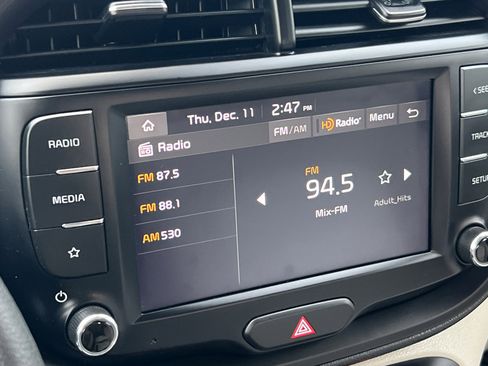 Used 2023 Kia Soul LX image 18