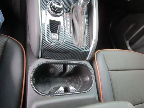 Used 2025 GMC Canyon AT4 w/ Technology Plus Package image 39