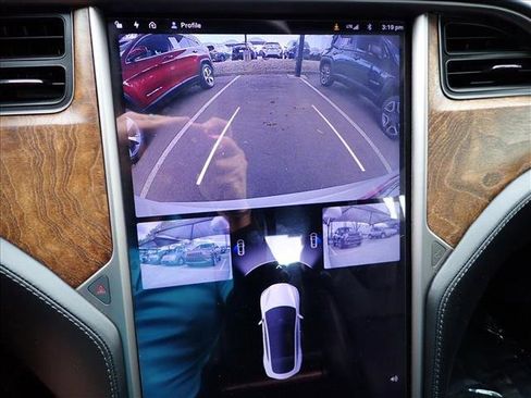 Used 2020 Tesla Model S Long Range image 18