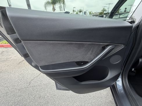 Used 2021 Tesla Model Y Performance AWD/4WD image 28