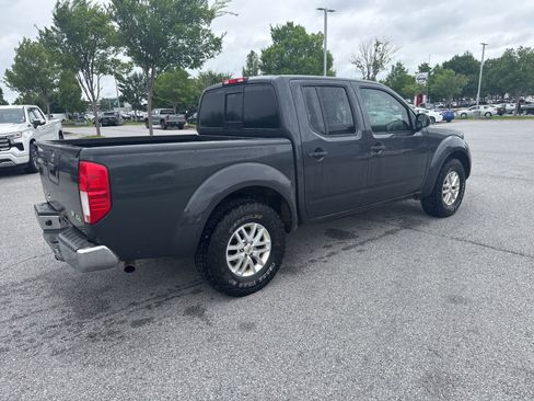 Used 2015 Nissan Frontier SV AWD/4WD image 7