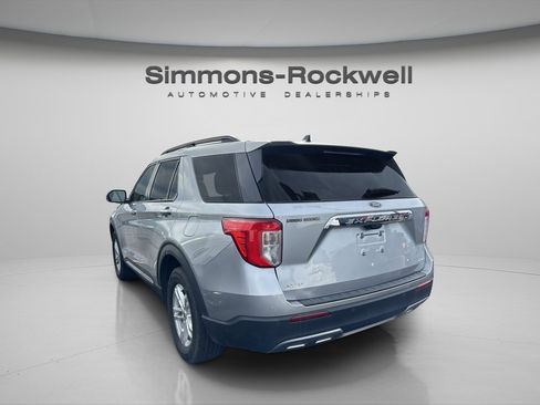 Used 2023 Ford Explorer XLT w/ Equipment Group 202A image 13