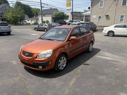 Used 2009 Kia Rio SX w/ PWR Pkg FWD image 4
