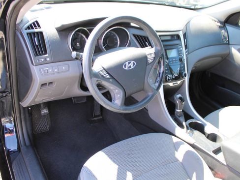 Used 2011 Hyundai Sonata GLS FWD image 13