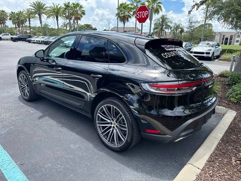 Certified 2026 Porsche Macan AWD/4WD image 4