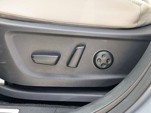 Used 2023 Nissan Ariya AWD image 20