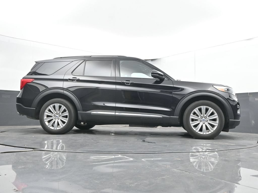 Used 2023 Ford Explorer Limited w/ Limited Technology Package AWD/4WD image 39