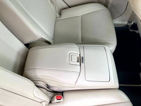 Used 2015 Lexus RX 450h AWD image 14