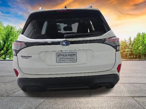 Certified 2025 Subaru Forester Premium AWD/4WD image 5