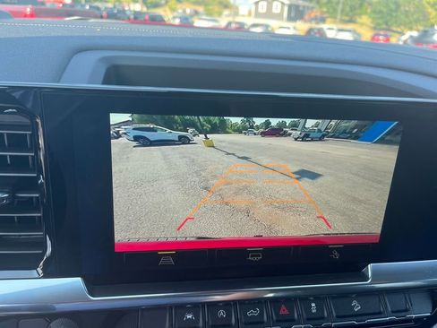 Used 2025 Chevrolet Silverado 1500 RST image 14