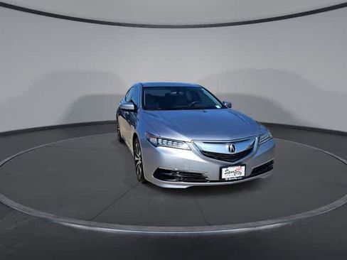 Used 2015 Acura TLX FWD image 2