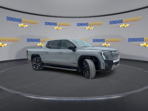 Used 2024 GMC Sierra EV Denali image 5