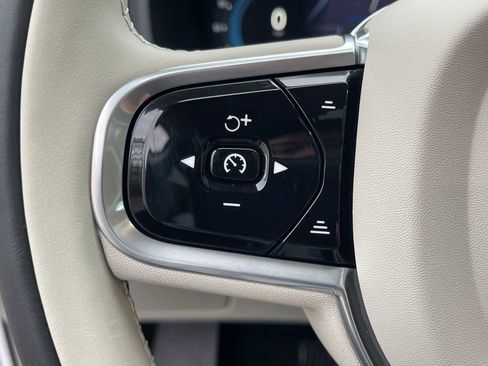 Used 2023 Volvo XC90 B6 Plus w/ Protection Package Premier image 24