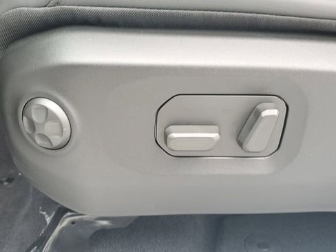 New 2025 Jeep Gladiator Rubicon image 21