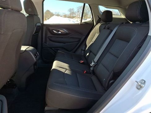 Used 2024 GMC Terrain SLE image 14