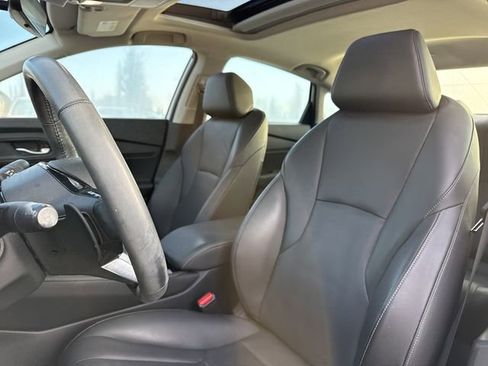 Used 2024 Honda Accord Touring image 9