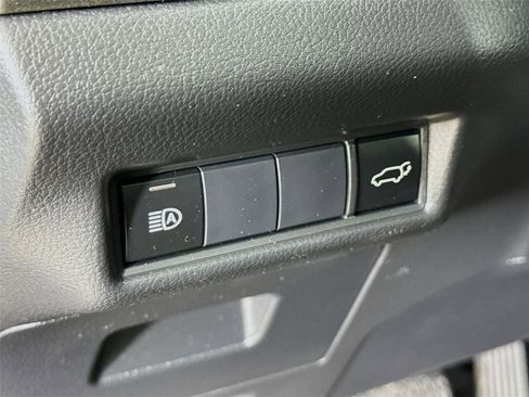 Used 2024 Toyota Grand Highlander XLE image 11