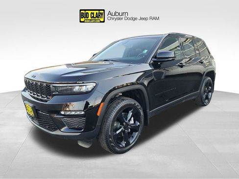 New 2025 Jeep Grand Cherokee Limited w/ Luxury Tech Group II AWD/4WD image 1