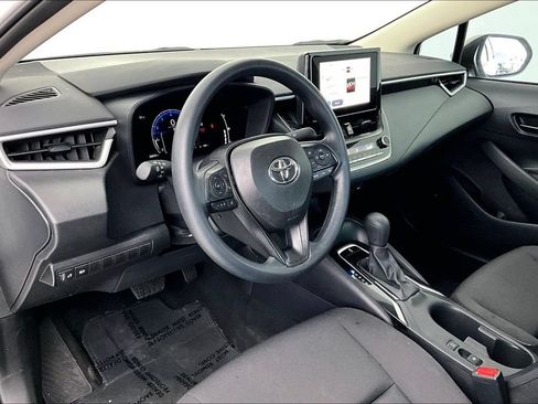 Used 2026 Toyota Corolla LE FWD image 16
