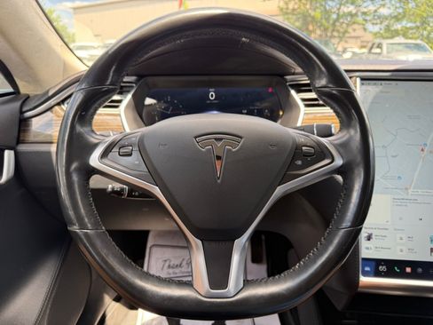 Used 2015 Tesla Model S 70D AWD/4WD image 19