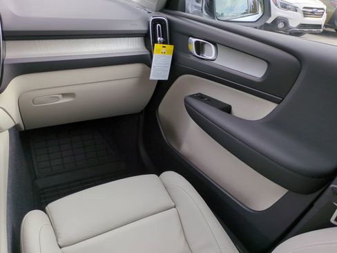 New 2026 Volvo XC40 B5 Plus w/ Protection Package Premier image 15