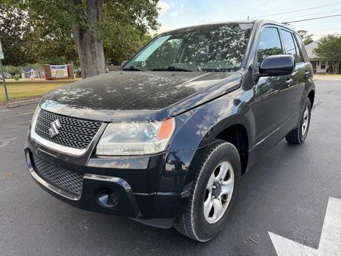 Used 2012 Suzuki Grand Vitara Premium AWD/4WD image 2