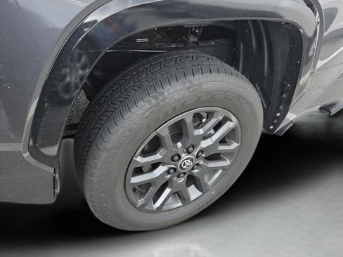 New 2025 Toyota Tundra Platinum AWD/4WD image 24