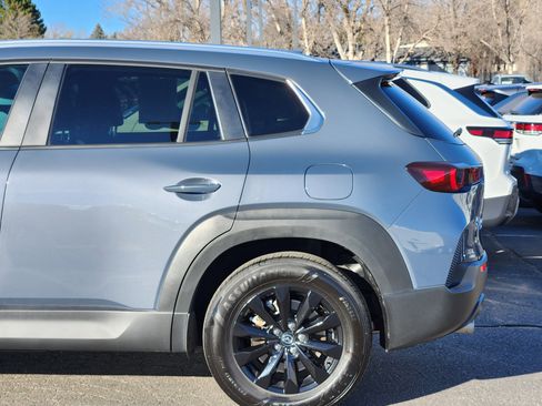 Used 2024 MAZDA CX-50 AWD 2.5 S w/ Premium Package image 4