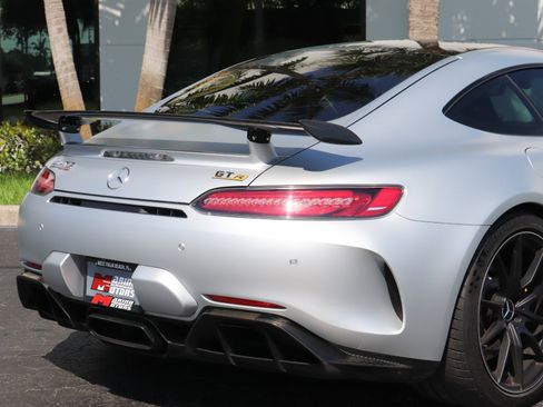 Used 2018 Mercedes-Benz AMG GT R image 26