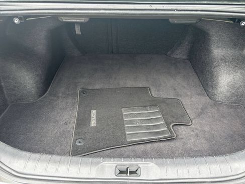 Used 2025 Nissan Altima 2.5 SV FWD image 25