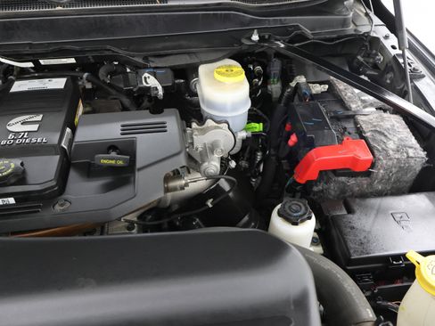 Used 2019 RAM 3500 Laramie AWD/4WD image 19