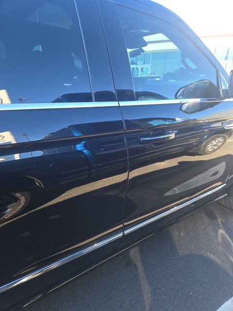 Used 2024 Lincoln Navigator Reserve AWD/4WD image 9