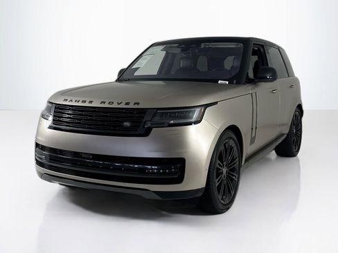 Used 2023 Land Rover Range Rover SE image 1