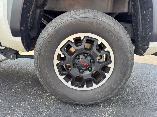 Used 2024 Toyota Tacoma TRD Off-Road AWD/4WD image 11