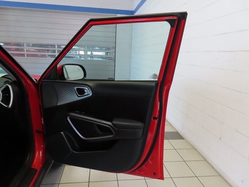 Used 2024 Kia Soul LX w/ Option Group 015 image 24