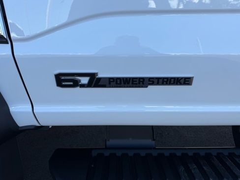 New 2026 Ford F550 4x4 Supercab Super Duty image 7
