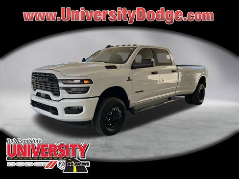 Used 2025 RAM 3500 Big Horn AWD/4WD image 1