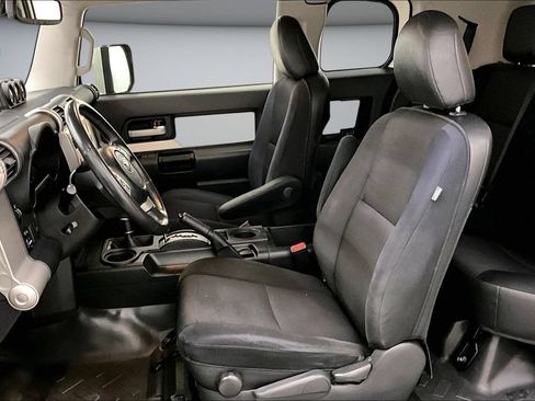 Used 2013 Toyota FJ Cruiser 4WD w/ Upgrade Pkg image 19