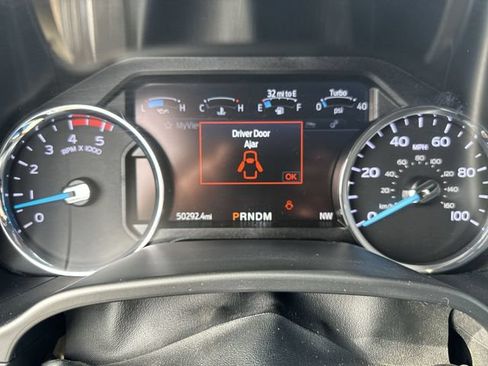Used 2021 Ford F250 Lariat w/ Lariat Value Package AWD/4WD image 12